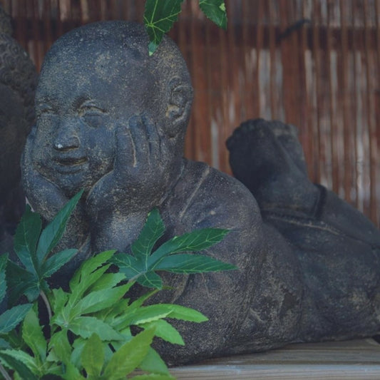 Statue Jardin Moine Bouddhiste Couché H.40 Cm - Gris Anthracite 40 Cm
