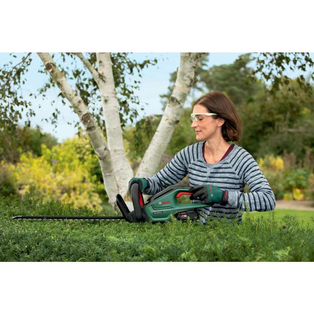 Bosch Taille-haie Universalhedgecut 18V-55 -Vendu Sans Batterie