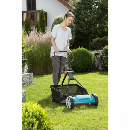 Gardena Tondeuse A Gazon Hélicoidale 330 Classic – Surface Tonte Max 150m² – Hauteur De Coupe 12 A 42mm – Largeur De Coupe 33cm