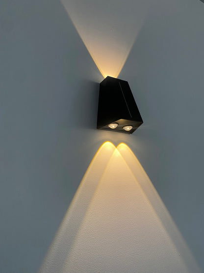  Applique Solaire Triangulaire 2 Faisceaux : 1 Up & 1 Down - Blanc Chaud 3000°k 150lm - Bf Light