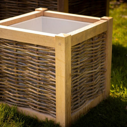 Jardinière En Chêne Avec Tressage Noisetier - Avec Bac Intérieur - 80 X 80 X 80 Cm
